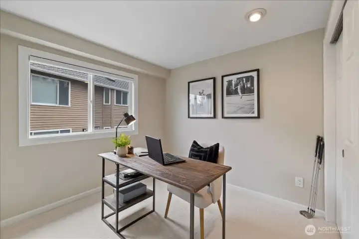 4th bedroom, or use as an office.