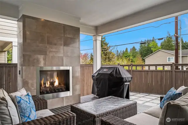Covered ~200SF deck with gas fireplace!