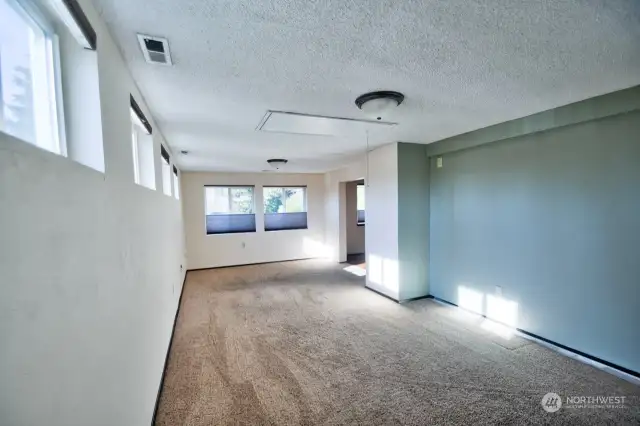 Dining/Family Room above the garage