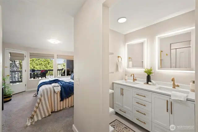 Primary ensuite.