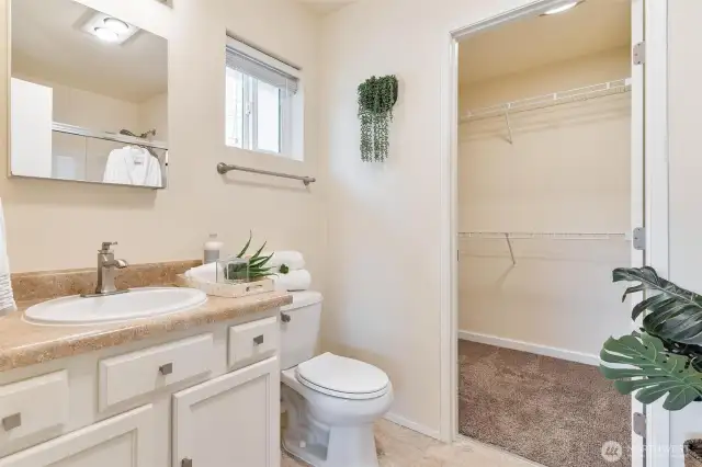 Primary Bedroom bathroom