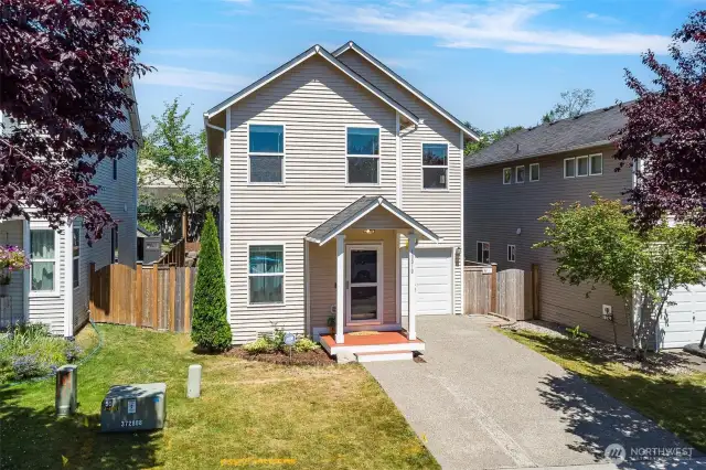 Front Pic of House 4