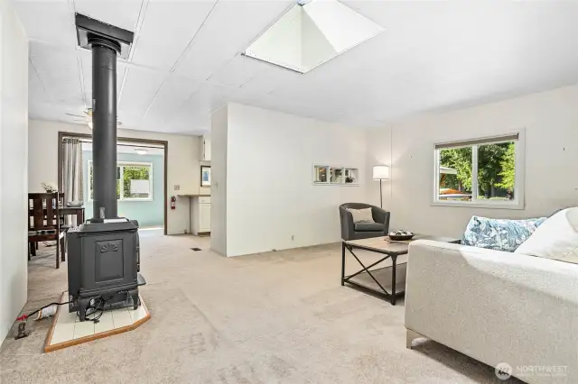 Flows smoothly from living room, to the dining room, to the kitchen