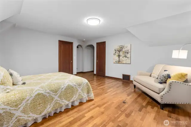 2nd upstairs room