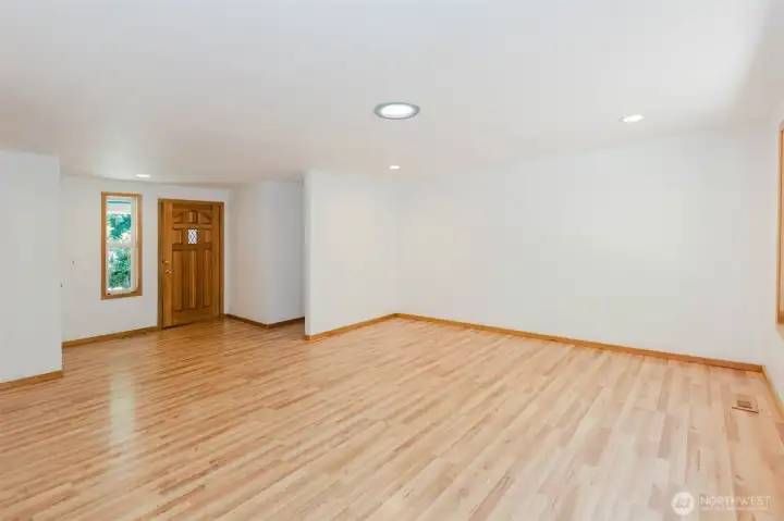 Spacious living room