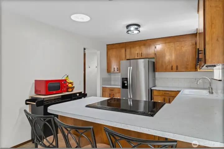 Peninsula range is the perfect spot for easy to serve hot meals.