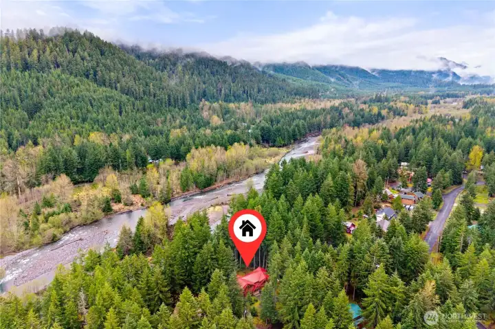 Approx. 25 minutes to Crystal Mountain Resort