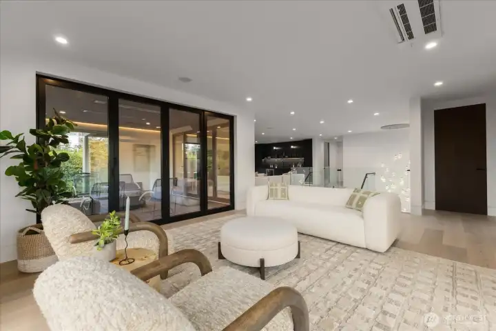 Enjoy the indoor and outdoor space Enjoy the indoor and outdoor space