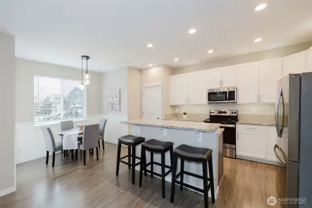 Open Kitchen, Dining & Family Room