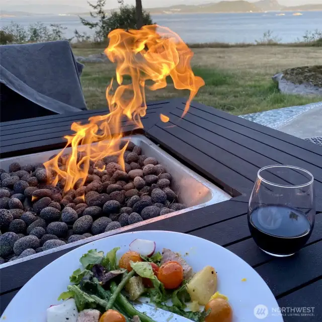Dine al fresco and watch the views change