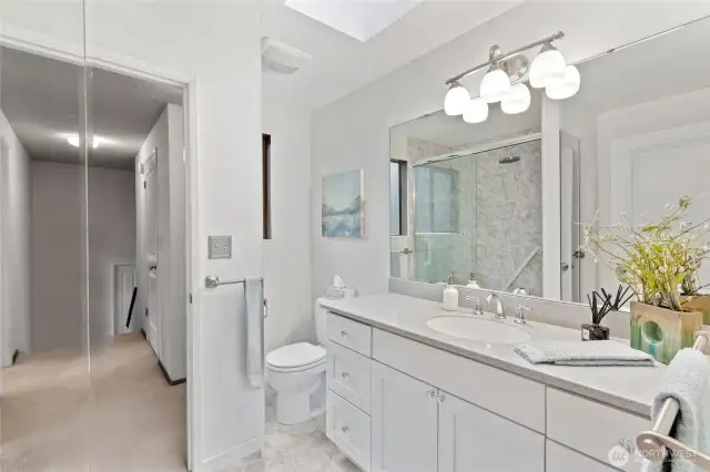 The main bathroom upstairs. Light and bright!