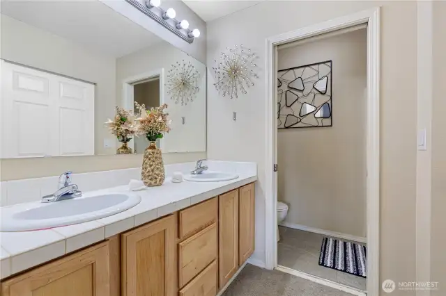 PRIMARY ENSUITE BATH 2ND FLOOR