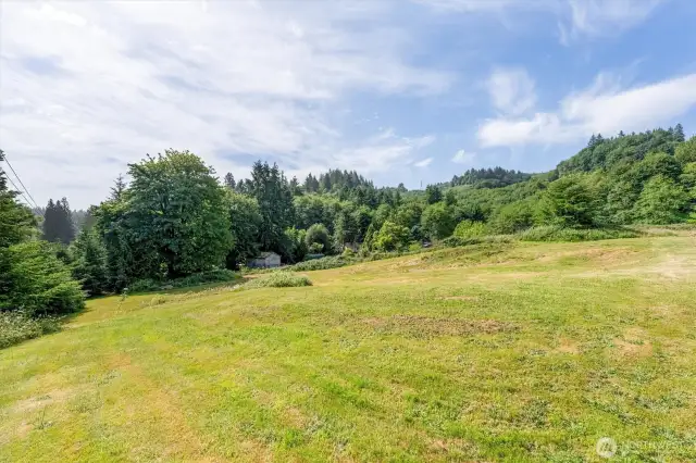 Add an outbuilding or enjoy the views and wildlife.