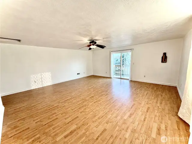 Bonus upstairs Room