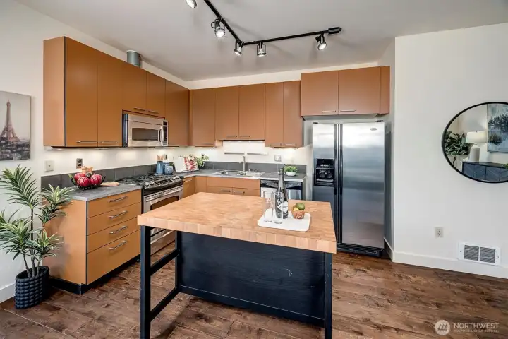 Spacious open kitchen