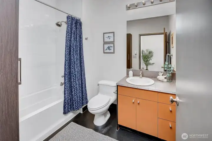 Full second bathroom with tub