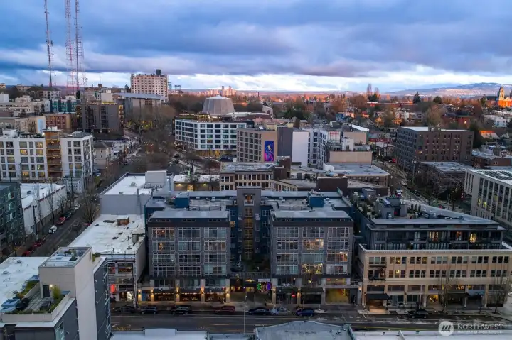 Easy access to Central Seattle, Madison, and Lake Washington