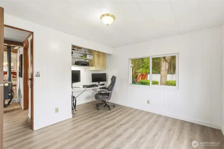 Light-filled room with flexible use