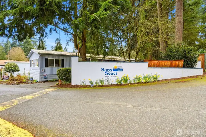 Easy access + great positioning in the community