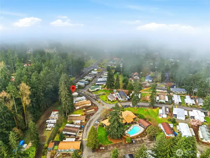 Community layout with amenities nearby Community layout with amenities nearby