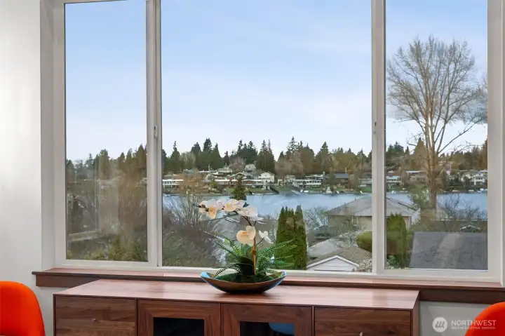 Main living areas capture beautiful lake views.