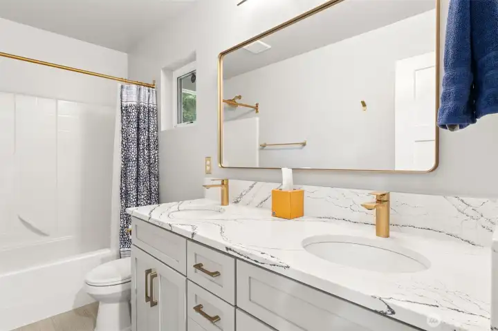 Fully updated downstairs full bathroom