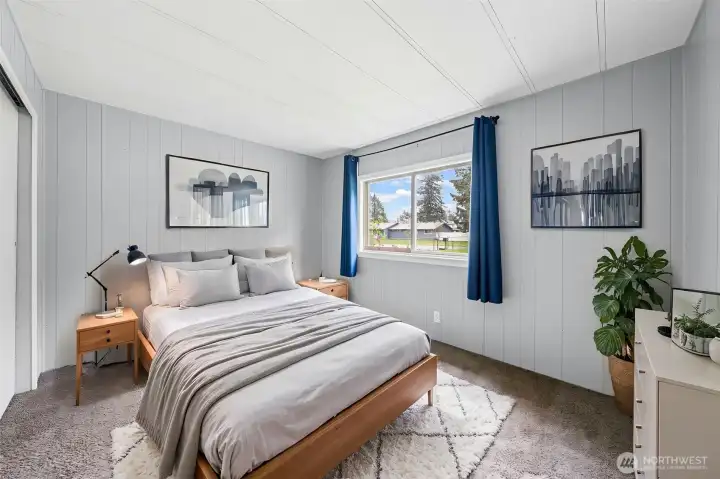 Guest bedroom 1 is virtually staged.