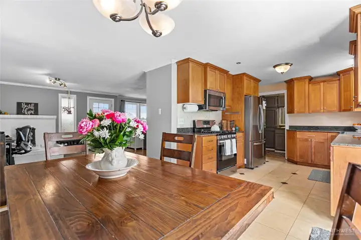 Dining/Kitchen opens to living room