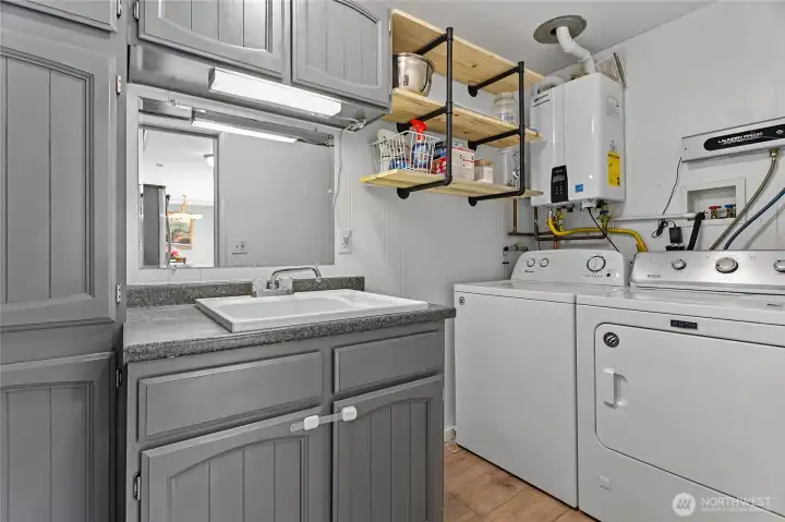 Laundry/utility/pantry off kitchen
