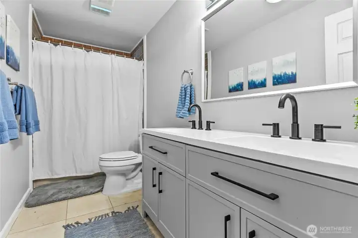 Full Bathroom