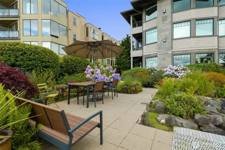 Gardens and common areas are maintained by the HOA. Available for all owners to use.