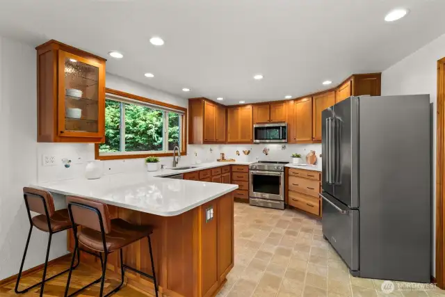 Updated kitchen, with new counter tops and upgraded appliances - all included!