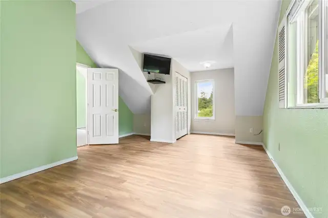 Upstairs bedroom