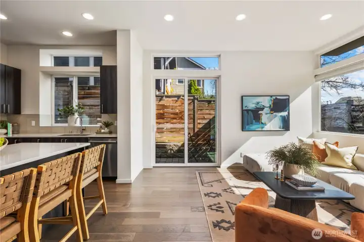 Living and eat-in breakfast bar