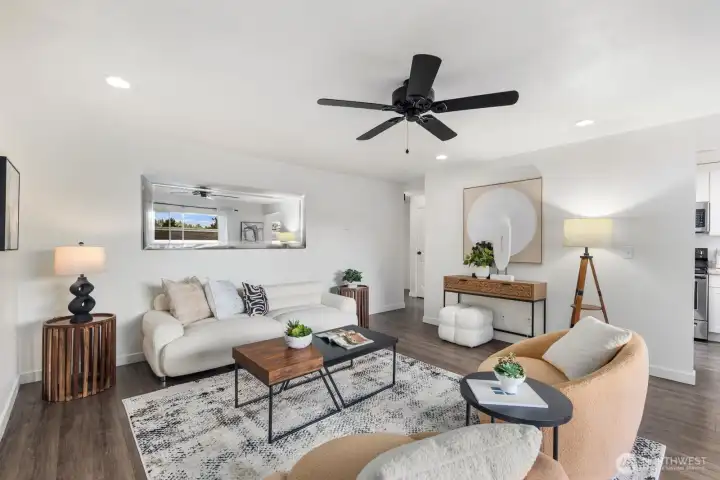 Spacious living room and bright spaces.