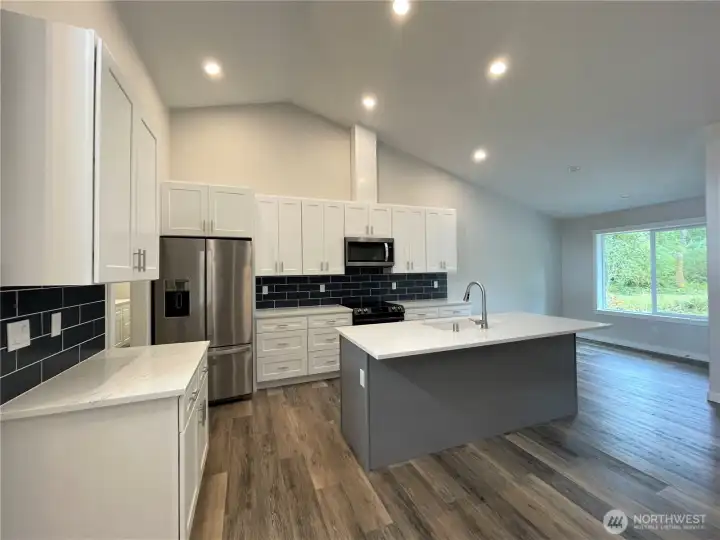 All pictures of previous build to depict features and quality