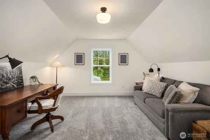 Bonus room with office area
