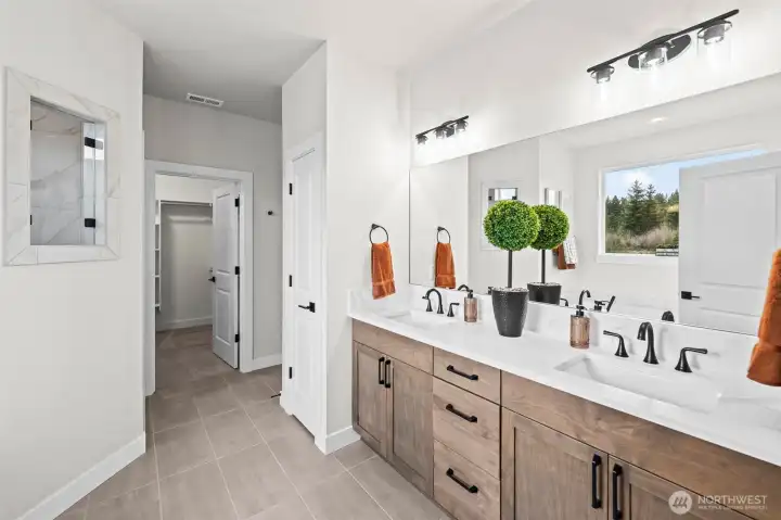 This image depicts a previously built model home for illustrative purposes only. The actual property being offered may differ in design, finishes, and features.