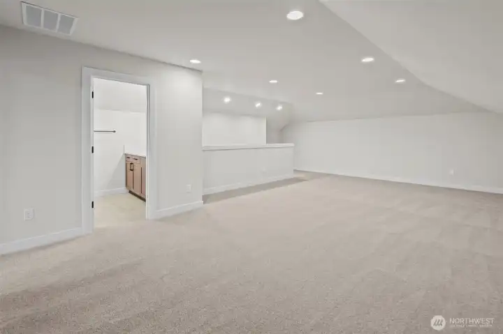 This image depicts a previously built model home for illustrative purposes only. The actual property being offered may differ in design, finishes, and features.