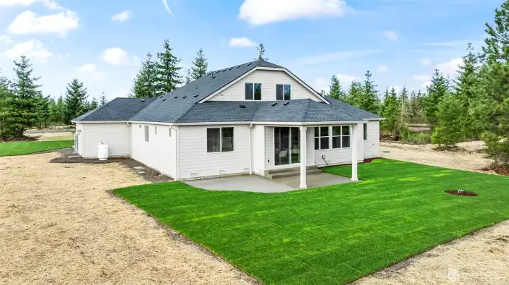 This image depicts a previously built model home for illustrative purposes only. The actual property being offered may differ in design, finishes, and features.