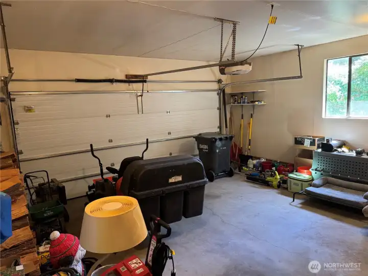 Garage.