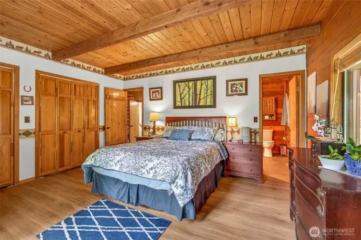 Bedroom 1 with private access to full bath Bedroom 1 with private access to full bath