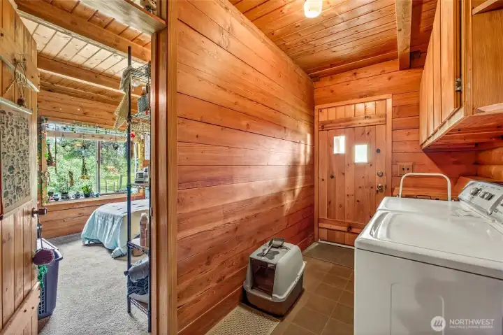Laundry/Mudroom Laundry/Mudroom
