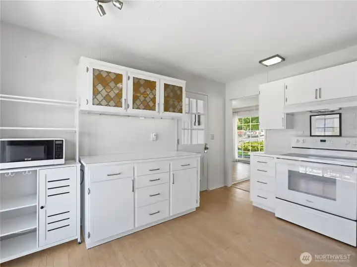 Updated appliances and generous counter space perfect for everyday cooking. Updated appliances and generous counter space perfect for everyday cooking.