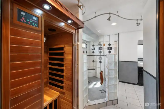 A view inside the large en suite with sauna