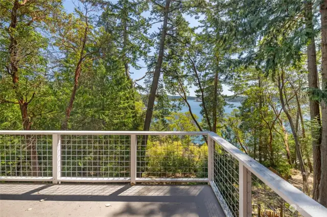 living room, deck and main bedroom view