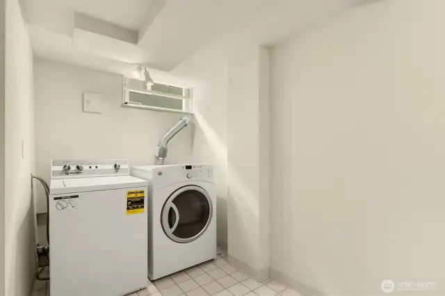 Spacious laundry room.