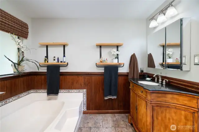 Primary en suite