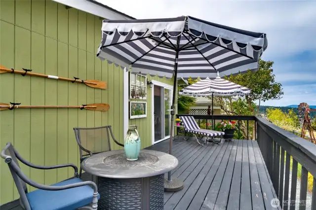 Huge deck