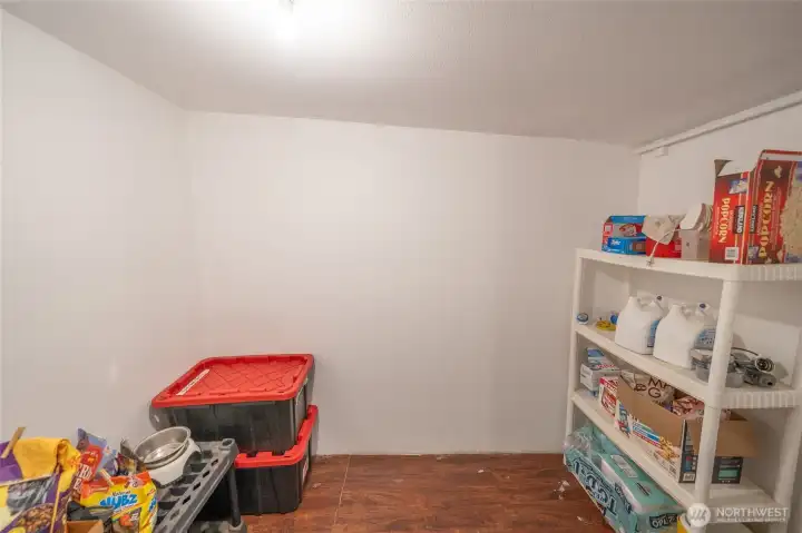 Extra finished room off pantry